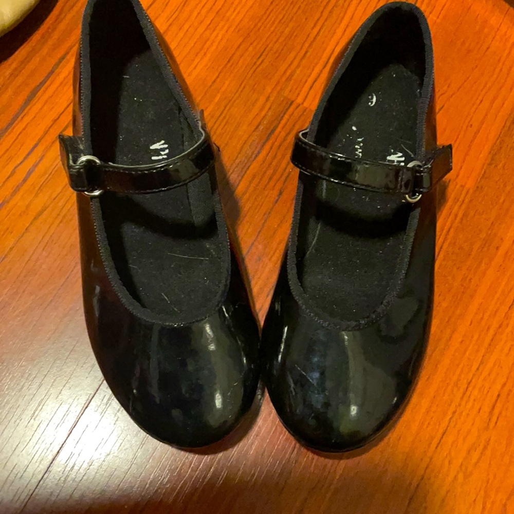 Tap shoes, 9.5 little girl